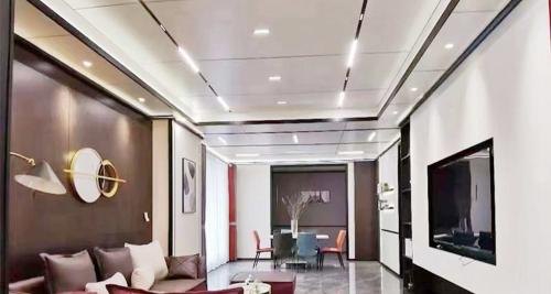 RElle ALUMINUM HONEYCOMB CEILING