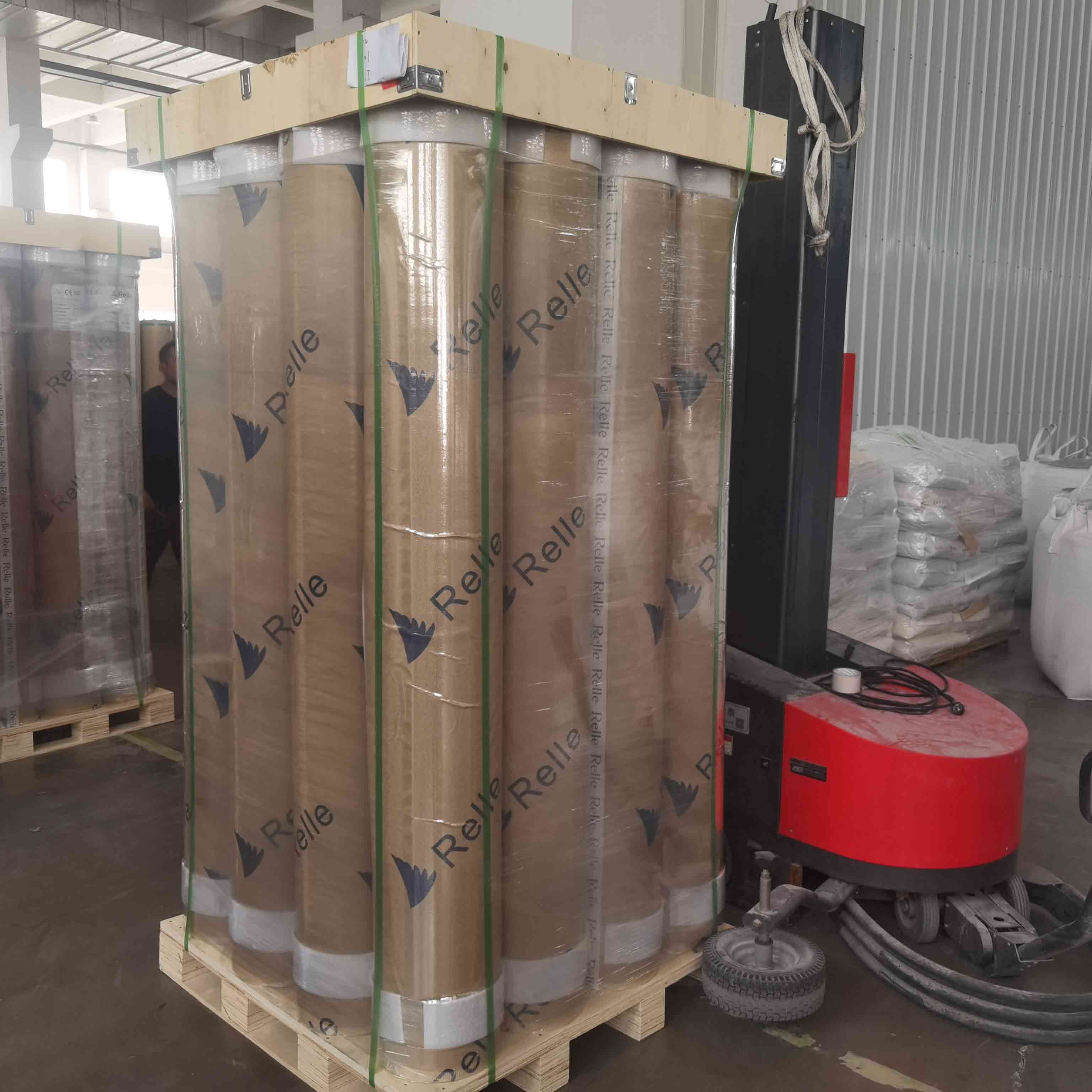 Relle flooring palletizing